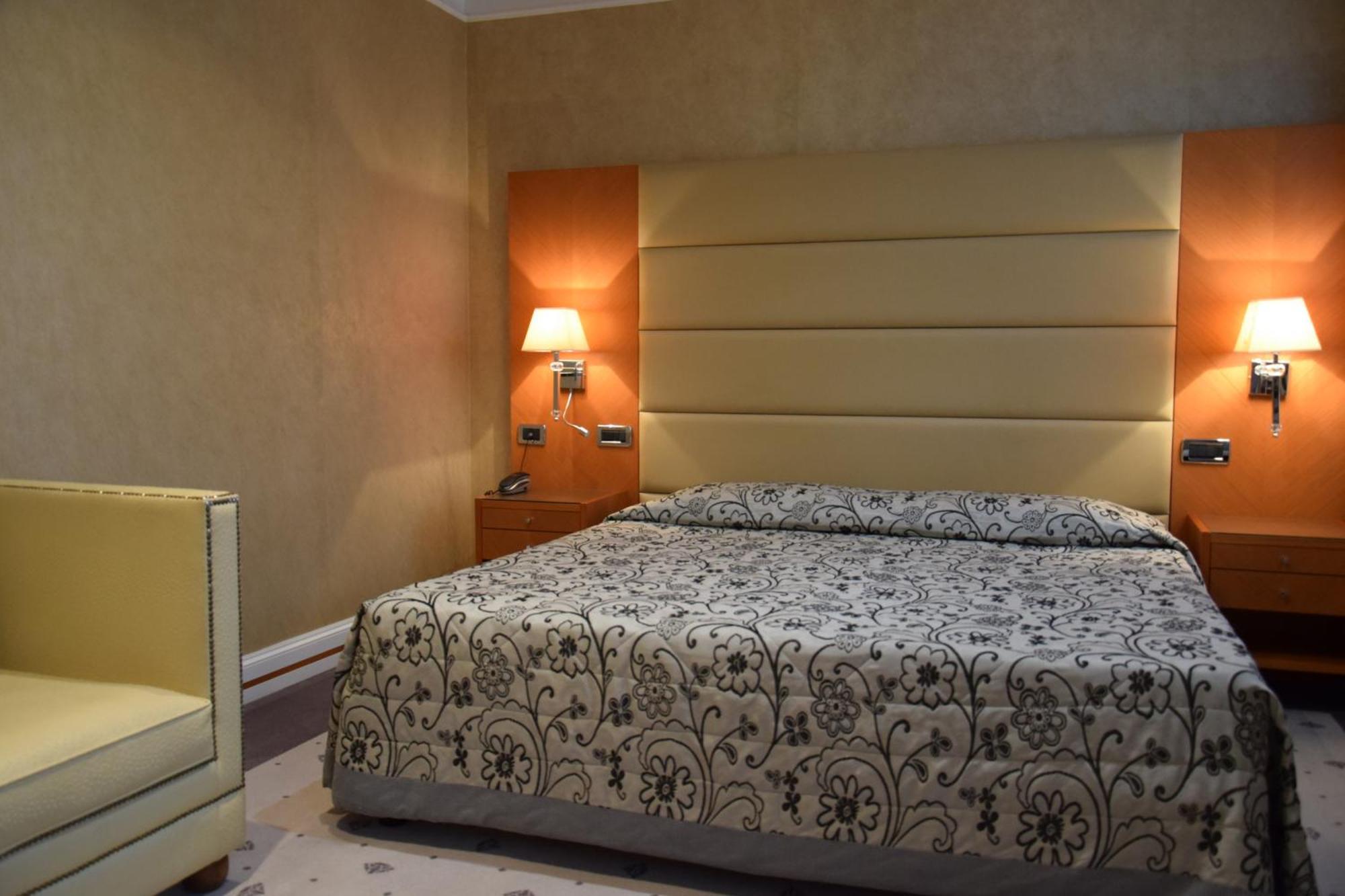 Hotel Perusia Perugia Ngoại thất bức ảnh