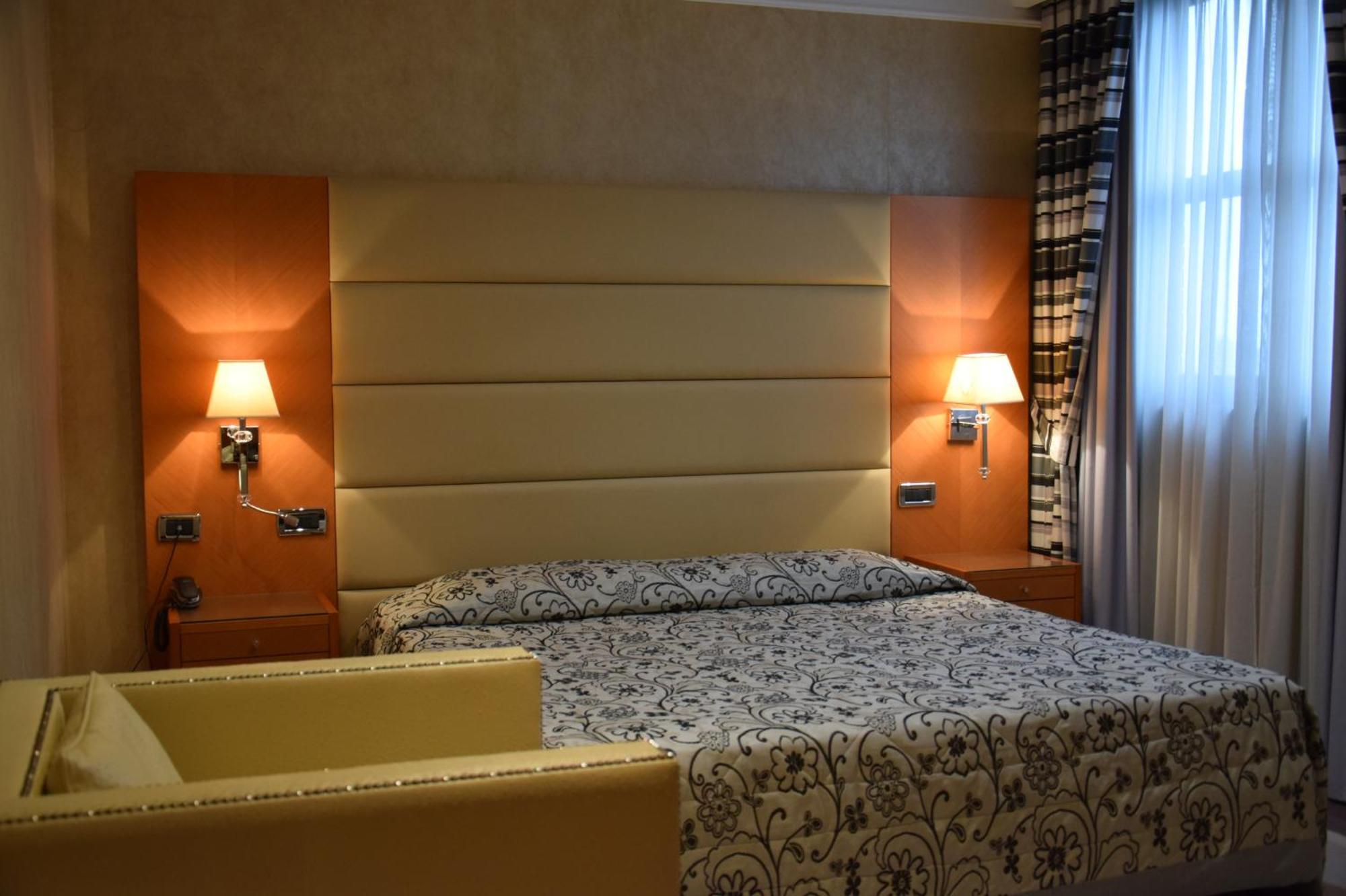 Hotel Perusia Perugia Ngoại thất bức ảnh