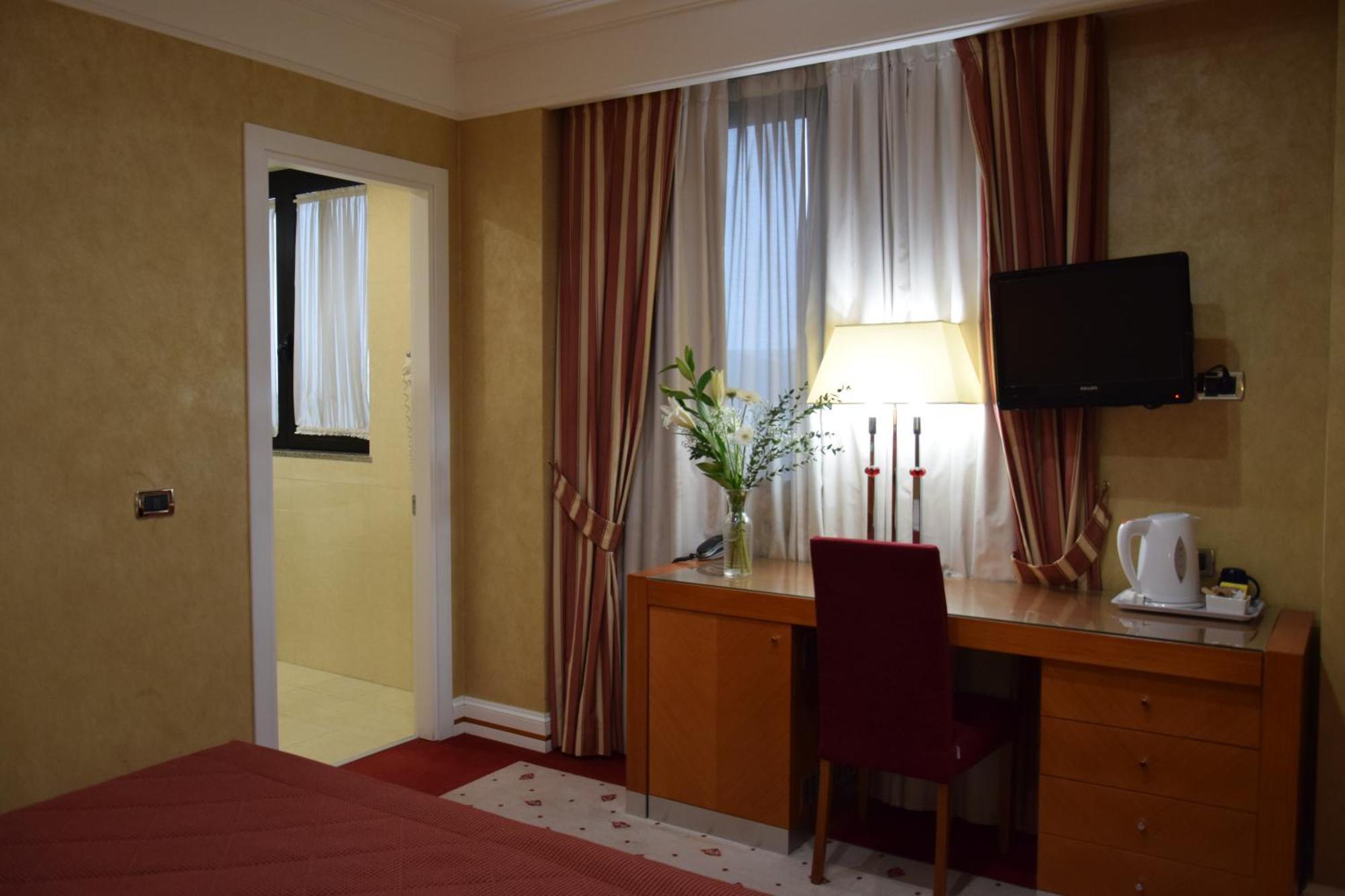 Hotel Perusia Perugia Ngoại thất bức ảnh